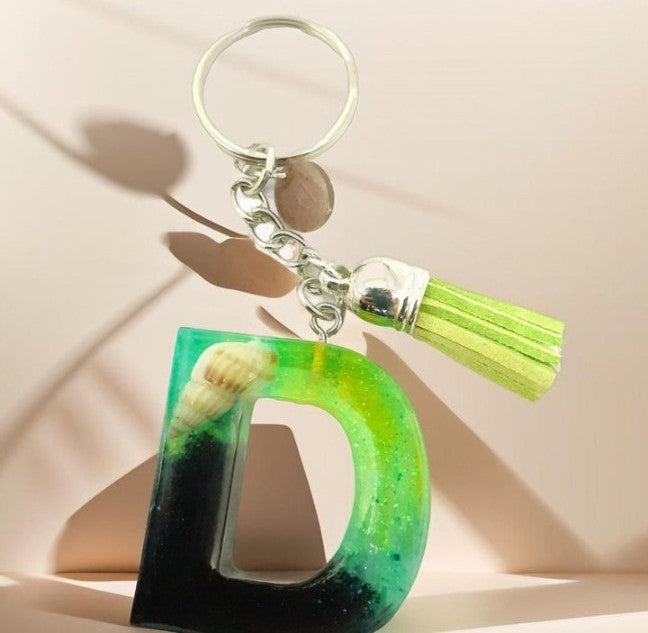 Porte-clés lettre D en résine