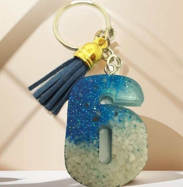 Porte-clés chiffre 6 en résine pièce unique