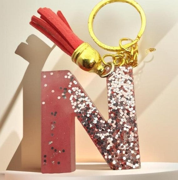 Porte-clés lettre N en résine