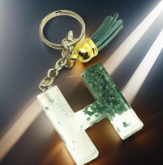 Porte-clés lettre H en résine