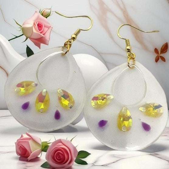 Ines Boucle d'oreille en résine pièce unique fait main