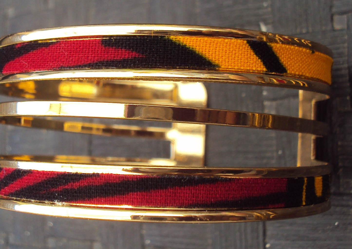 Bracelet Dany manchette doré et wax
