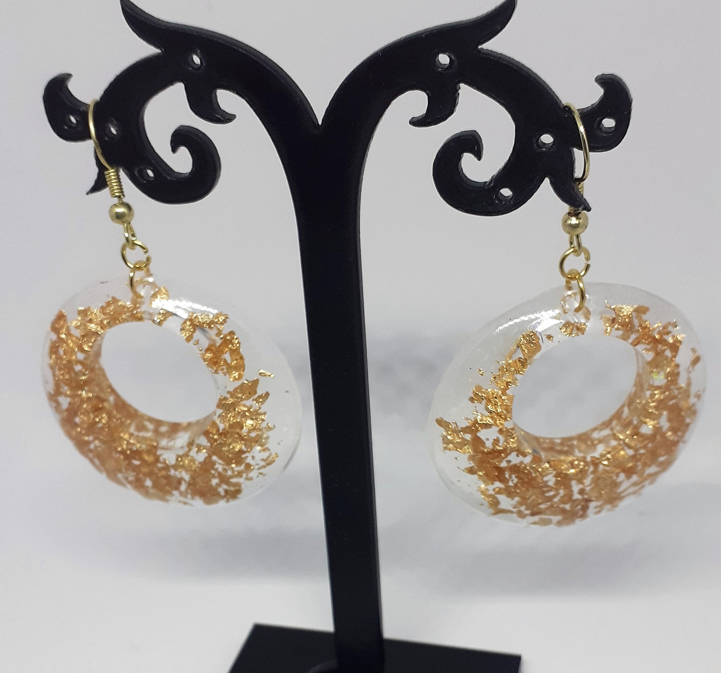 Ines Boucle d'oreille pièce unique forme géométrique en résine fait main
