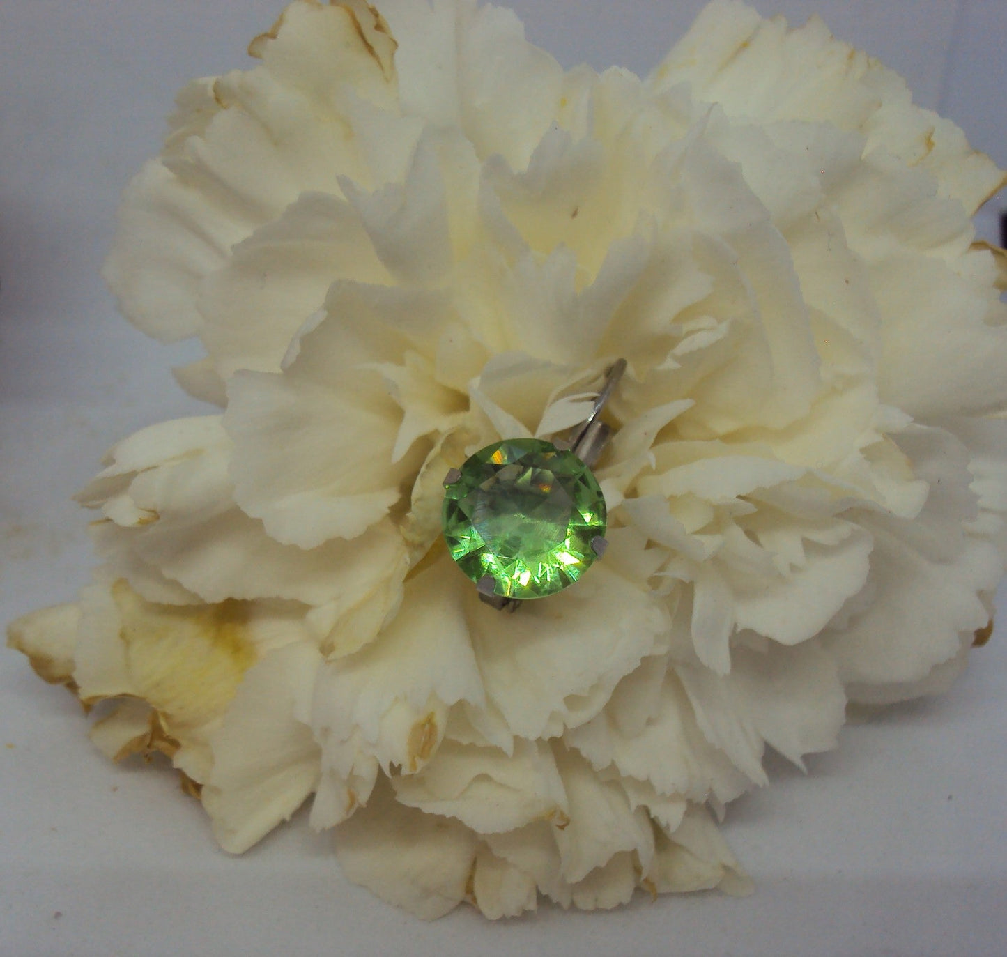 Couleur de la pierre du mois d'Aout