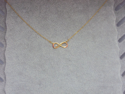 Collier Sixtine ras de cou  infinie